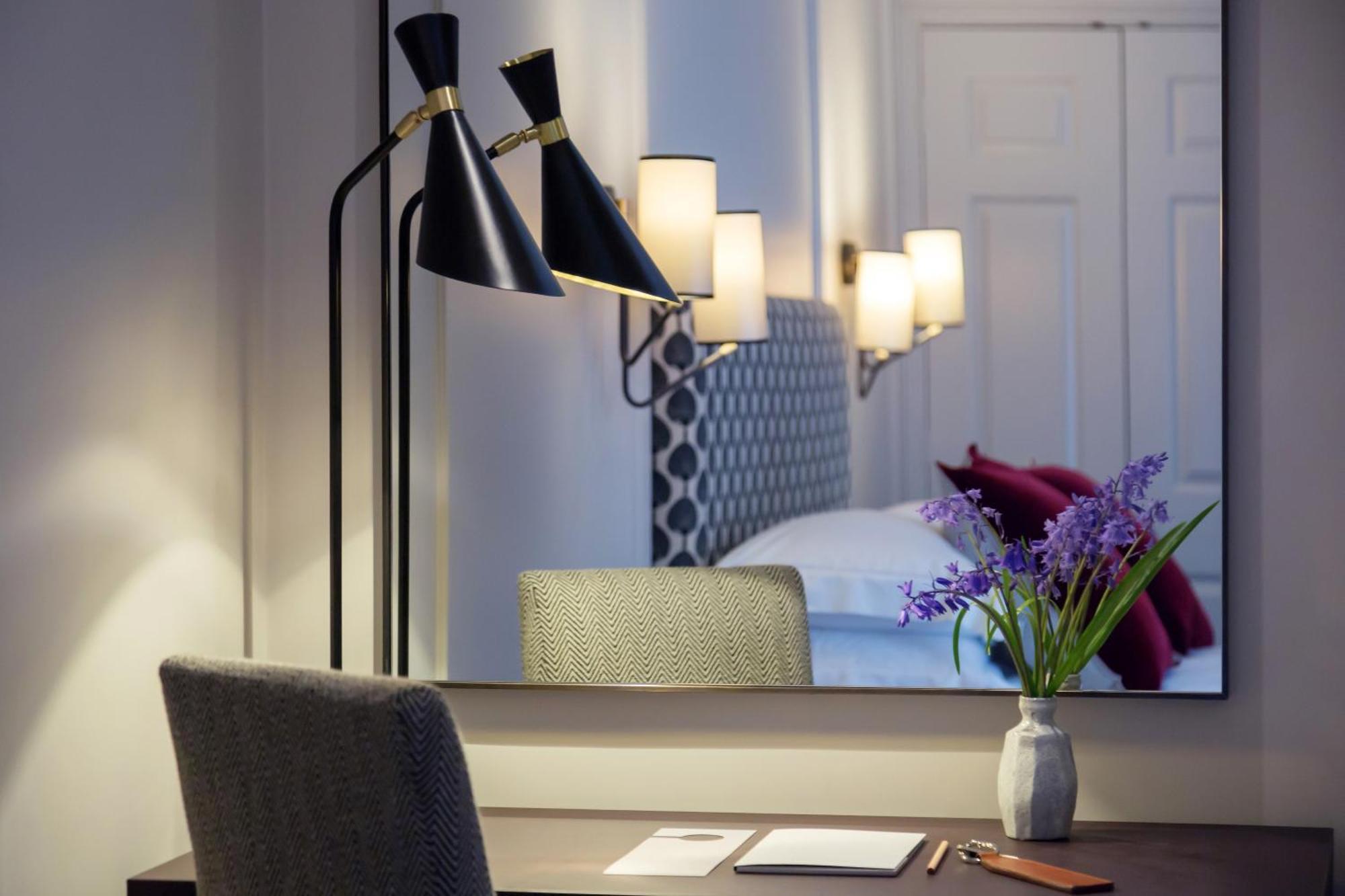 올드 파스니지 호텔 옥스퍼드 외부 사진 Floor lamp