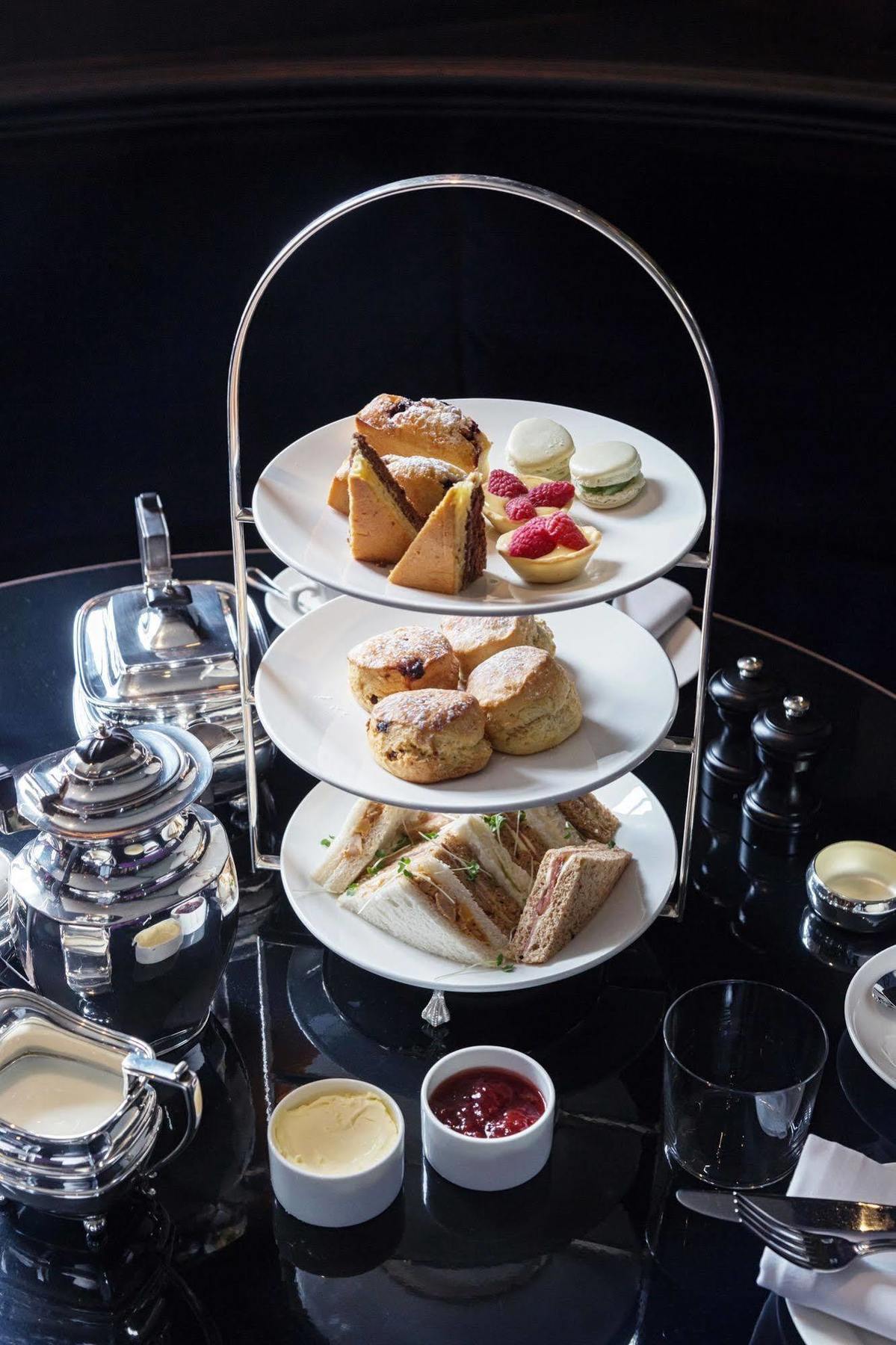 올드 파스니지 호텔 옥스퍼드 외부 사진 Afternoon tea at the Ritz